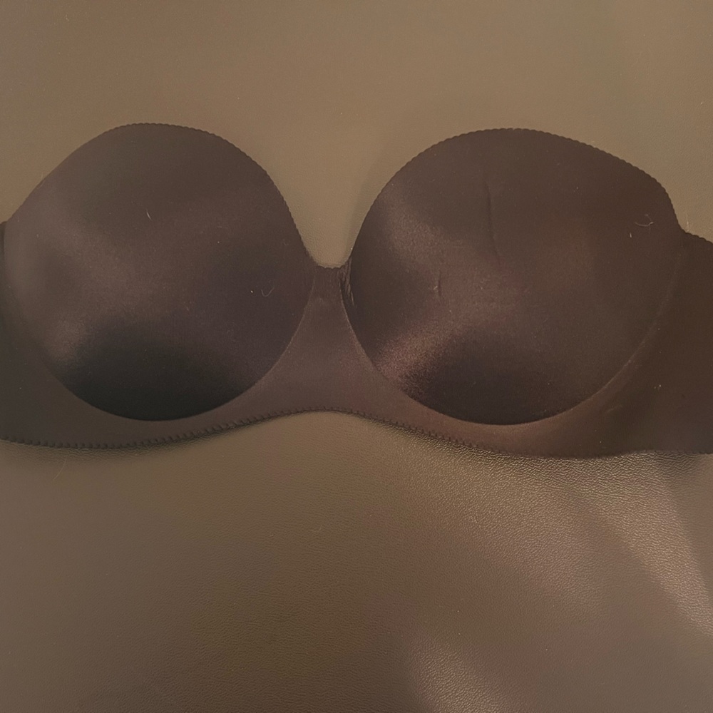 Black Strapless Bra